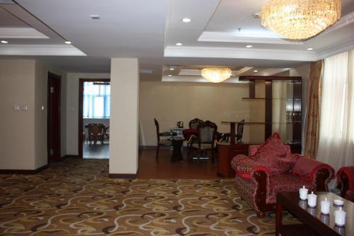 Хулун-Буир: Xiushan International Hotel Bidebao Art Square