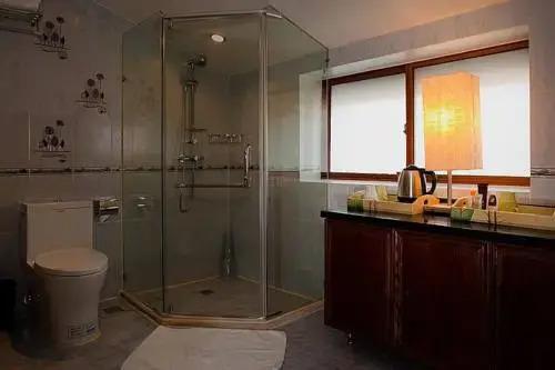 Ханчжоу: Redwood Inn
