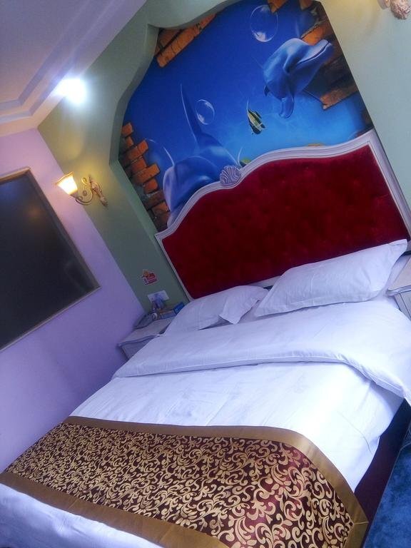 Чунцин: Chongqing Yihao Hotel Qibo Diecai