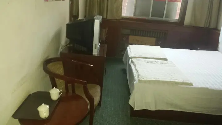 Чжэнчжоу: Xinmi Wanjiale Hotel