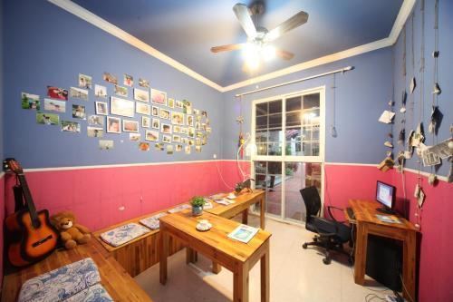 Сямынь: Xiamen Under The Banyan Cafe Hostel