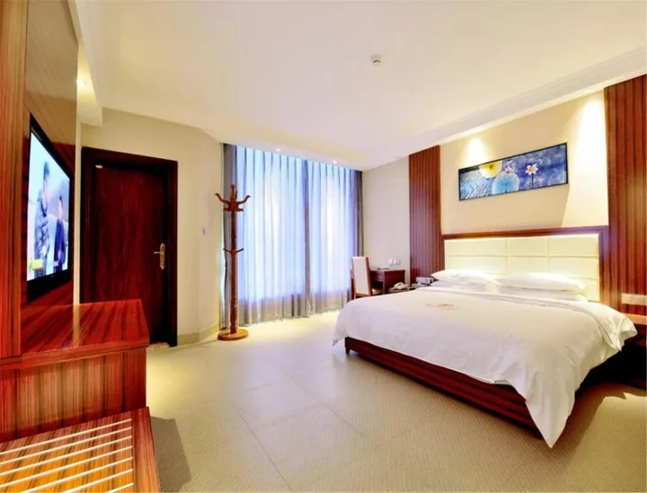 Янгиианг: Yangjiang Dongping Pearl Bay Hotel