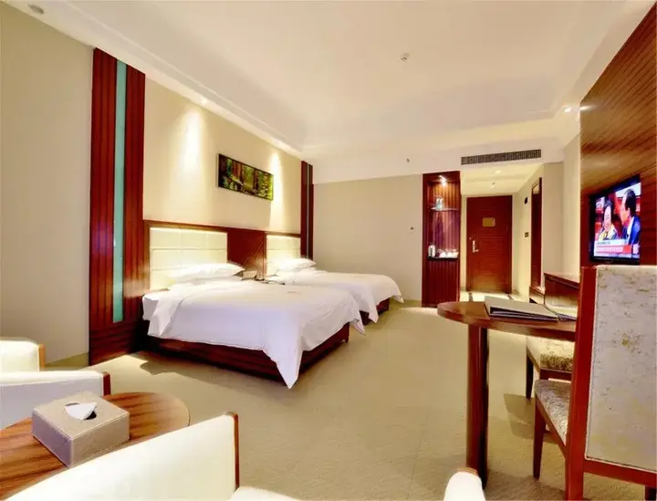 Янгиианг: Yangjiang Dongping Pearl Bay Hotel