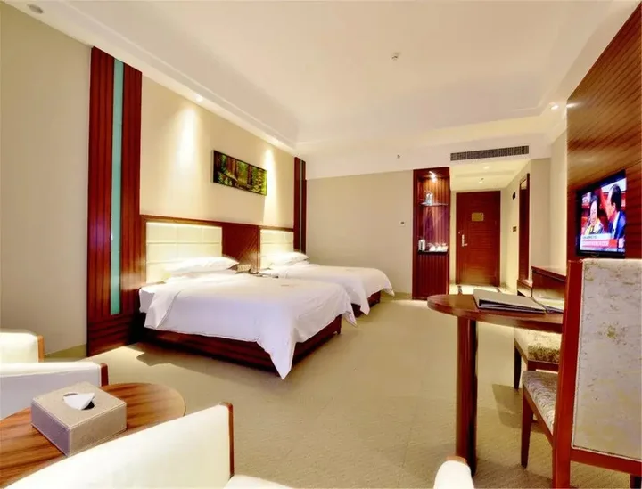 Янгиианг: Yangjiang Dongping Pearl Bay Hotel