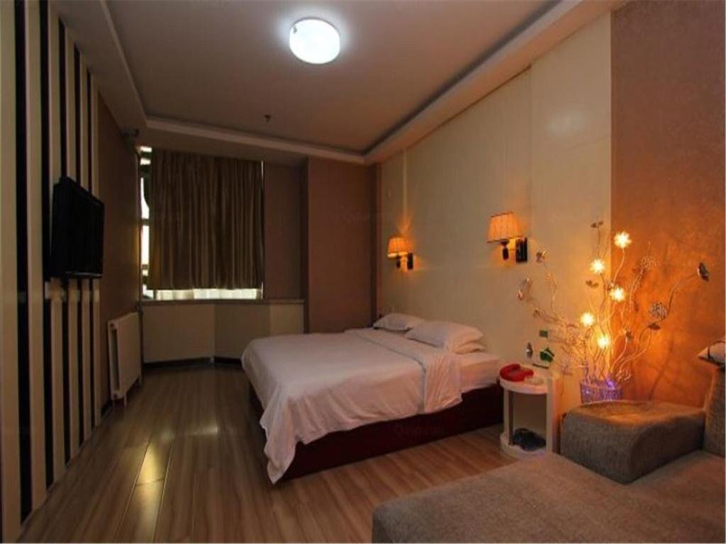 Цзинин: Hao Ting Business Hotel