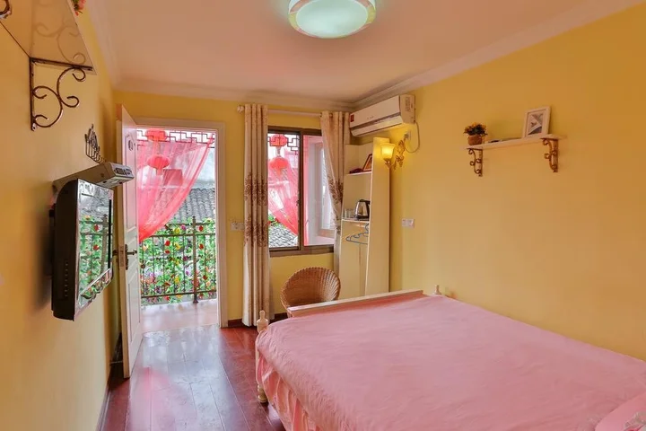 Цзясинь: Ink Painting Impression Xitang Beautiful Garden Hostel