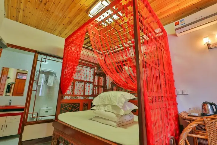 Цзясинь: Ink Painting Impression Xitang Beautiful Garden Hostel