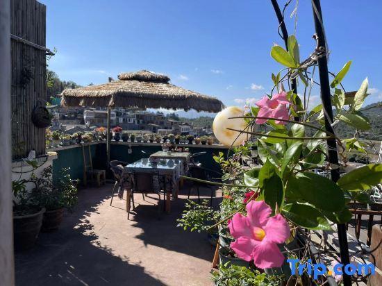 Баошань: Floral Hotel·Our Yard Hotel(tengchong)