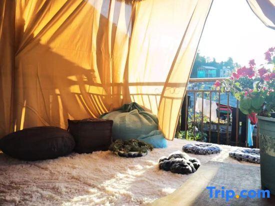 Баошань: Floral Hotel·Our Yard Hotel(tengchong)
