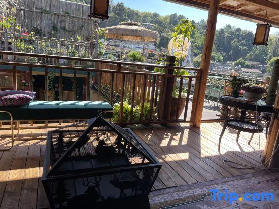 Баошань: Floral Hotel·Our Yard Hotel（tengchong）