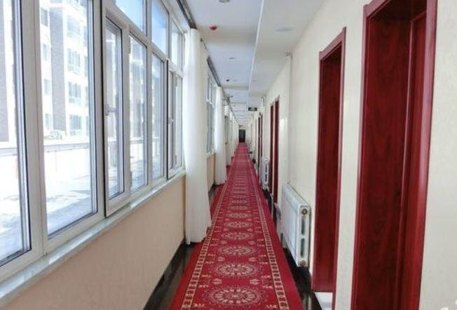Хулун-Буир: Hulunbuir Longchen Inn