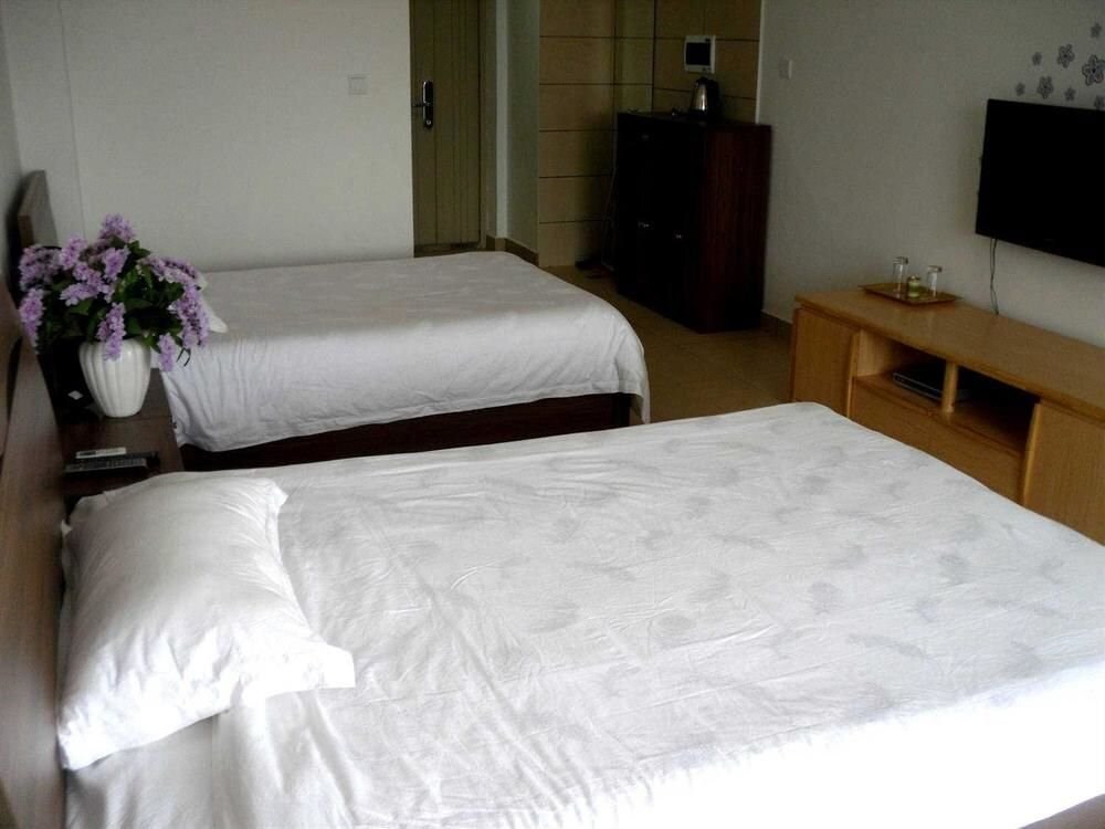 Цзинхун: Huihua Gongyu Hotel