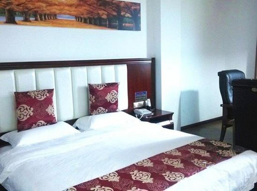 Ваньнин: Wanning Minghuang Business Hotel