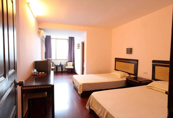 Гуйлинь: Guilin Lixin Hotel