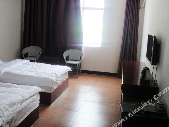 Цзинхун: Tianyue Business Hotel
