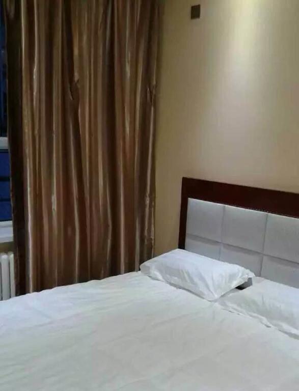 Хулун-Буир: 7 Days Home Inn