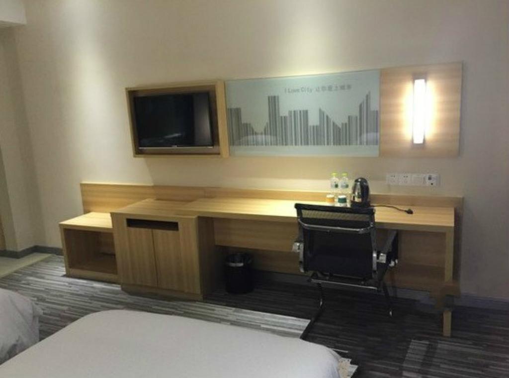 Ухань: City Comfort Inn Wuhan Huangpi