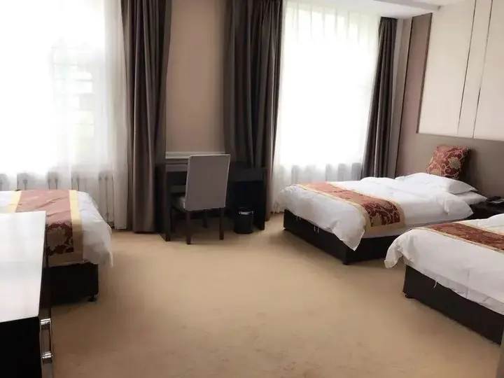Хулун-Буир: Haoge Hotel
