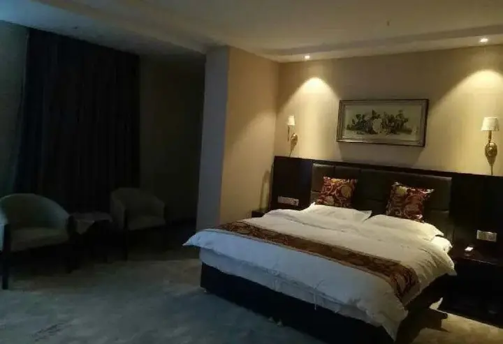 Хулун-Буир: Haoge Hotel