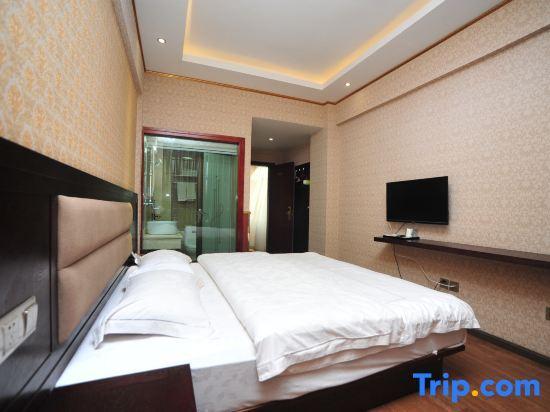 Цзинхун: Xishuangbanna Dibo'er Hotel