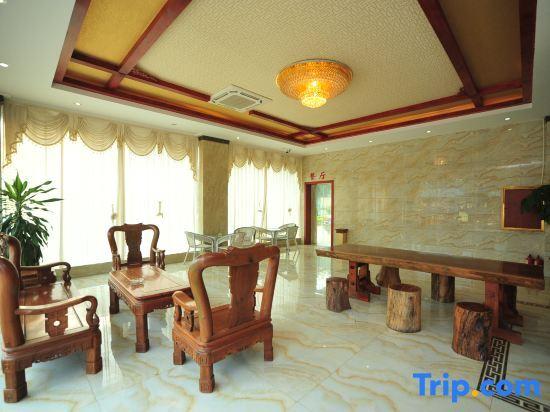 Цзинхун: Xishuangbanna Dibo'er Hotel