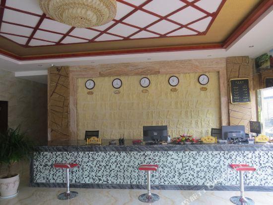 Цзинхун: Xishuangbanna Dibo'er Hotel
