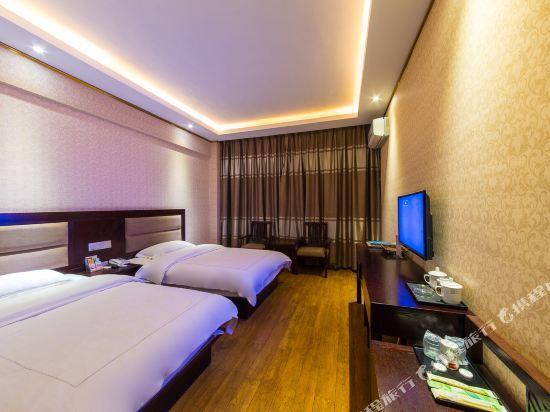 Цзинхун: Xishuangbanna Dibo'er Hotel