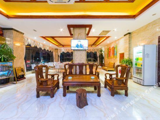 Цзинхун: Xishuangbanna Dibo'er Hotel