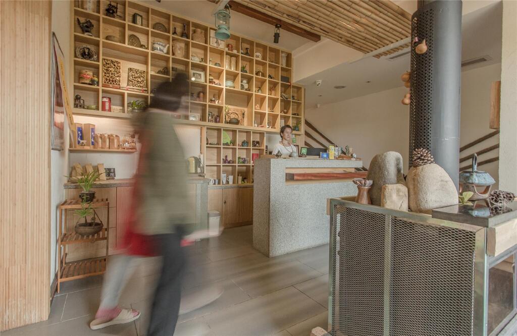 Гуйлинь: Zen Tea House Guilin Seven Stars Park