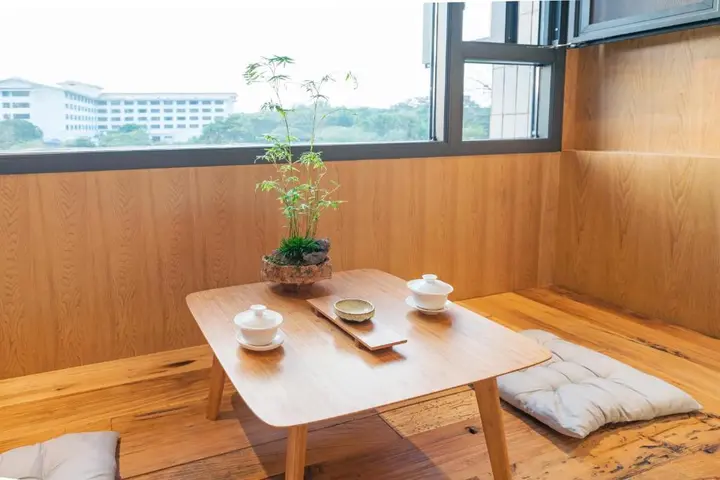 Гуйлинь: Zen Tea House Guilin Seven Stars Park