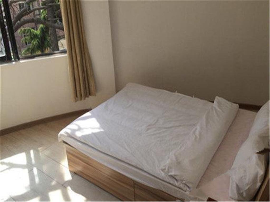 Циндао: Qingdao Zhimeijia Hotel