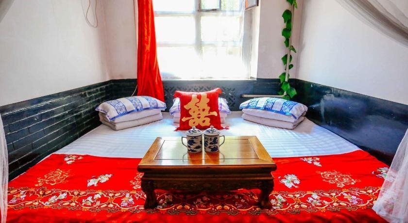 Цзиньчжун: Taoranju Inn