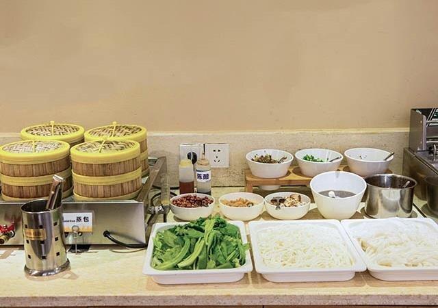 Бэйхай: City Comfort Inn Beihai RT-Mart High Speed Railway Station