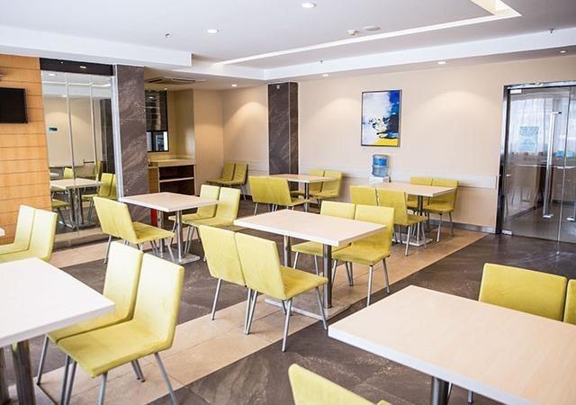 Бэйхай: City Comfort Inn Beihai RT-Mart High Speed Railway Station