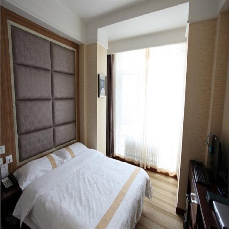 Чифэн: Linxi Hotel Chifeng