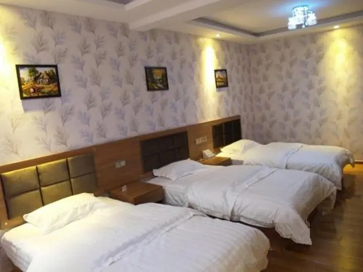 Хулун-Буир: Fucheng Guest House