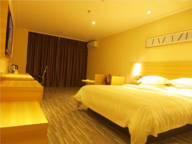 Хойчжоу: City Comfort Inn Huizhou Shuikou Huxi Avenue