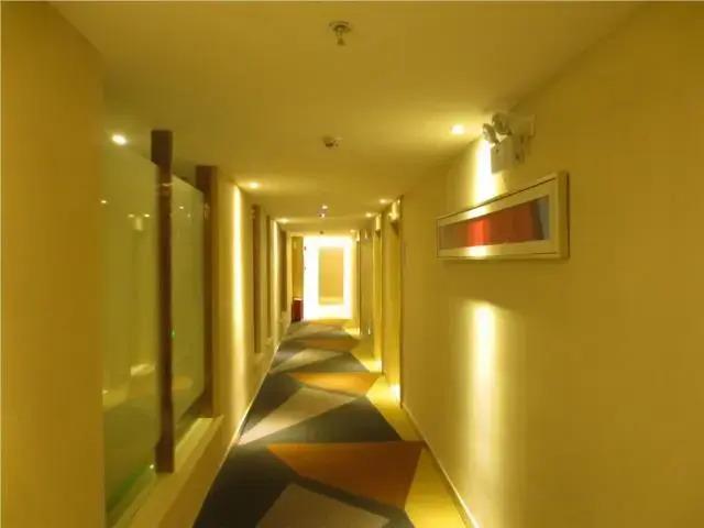 Хойчжоу: City Comfort Inn Huizhou Shuikou Huxi Avenue