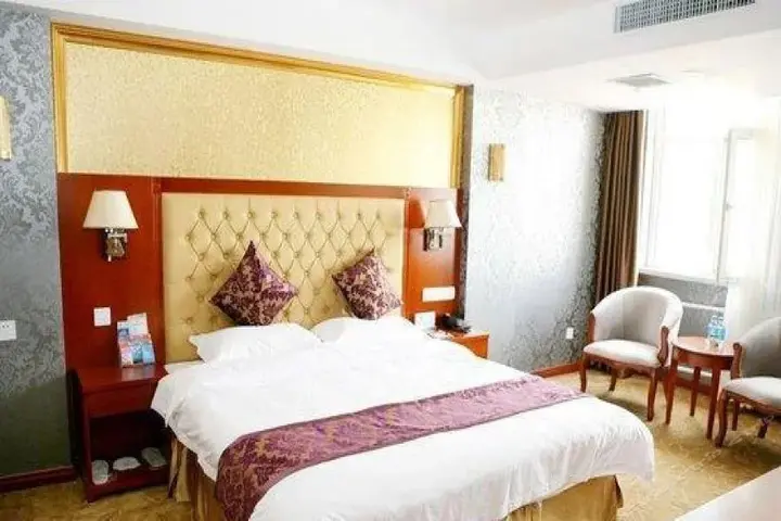 Хулун-Буир: Qianhao Hotel