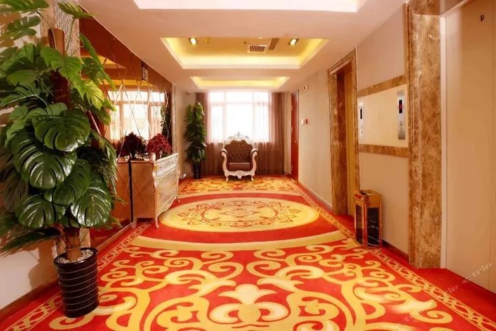 Хулун-Буир: Qianhao Hotel