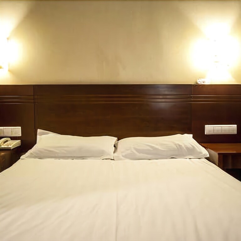 Циньхуандао: Qinhai Hotel