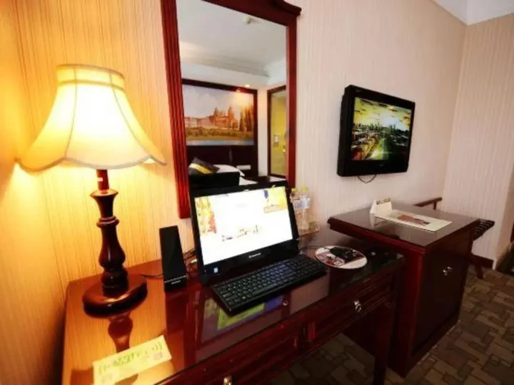 Наньнин: Vienna Hotel Nanning Train Station