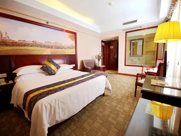 Наньнин: Vienna Hotel Nanning Train Station