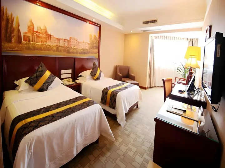 Наньнин: Vienna Hotel Nanning Train Station