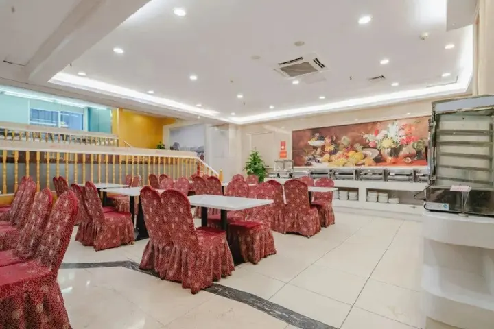 Наньнин: Vienna Hotel Nanning Train Station