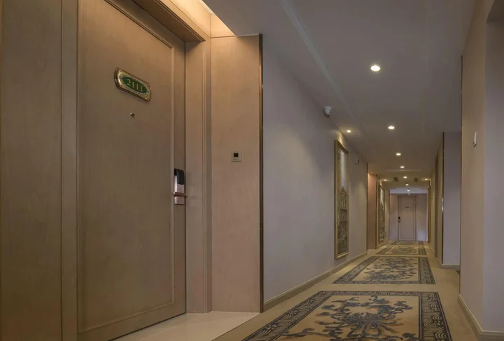 Наньнин: Vienna Hotel Nanning Train Station