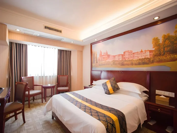 Наньнин: Vienna Hotel Nanning Train Station