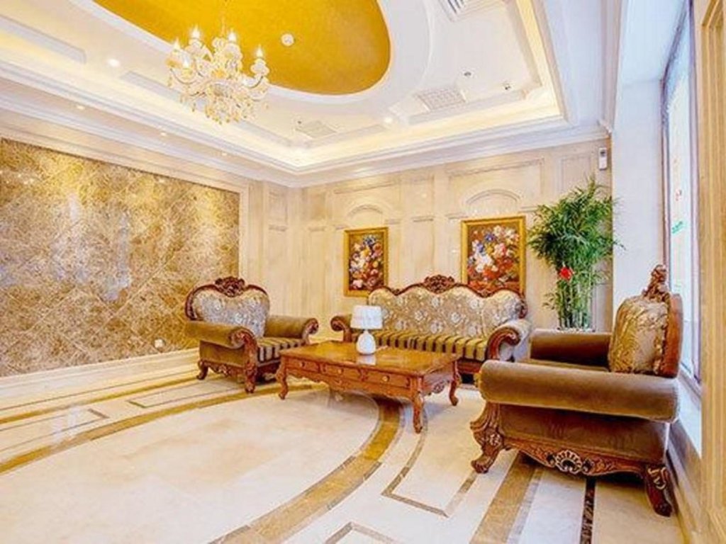 Дунгуань: Vienna 3 Best Hotel Dongguan Liaobu