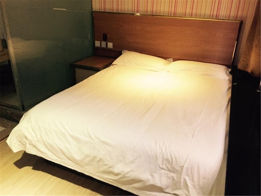 Ланьчжоу: Elan Hotel Lanzhou West Station Shizi