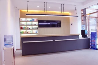 Вэйнань: Hanting Express Hancheng Yellow River Street